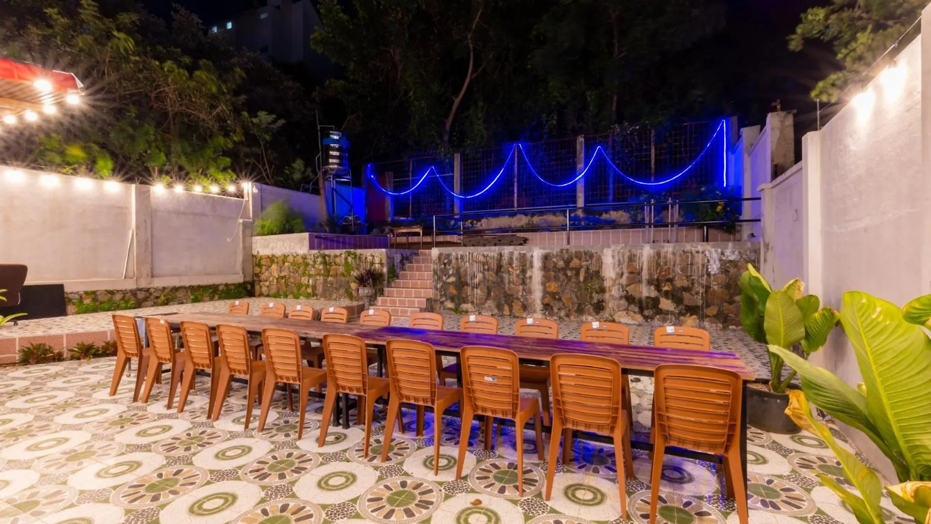 Sunnny Villa Ho Boi San Vuon Gan Bien - San 3 Oto- Full Giai Tri Free Bida - Karaoke Vung Tau Vietnam