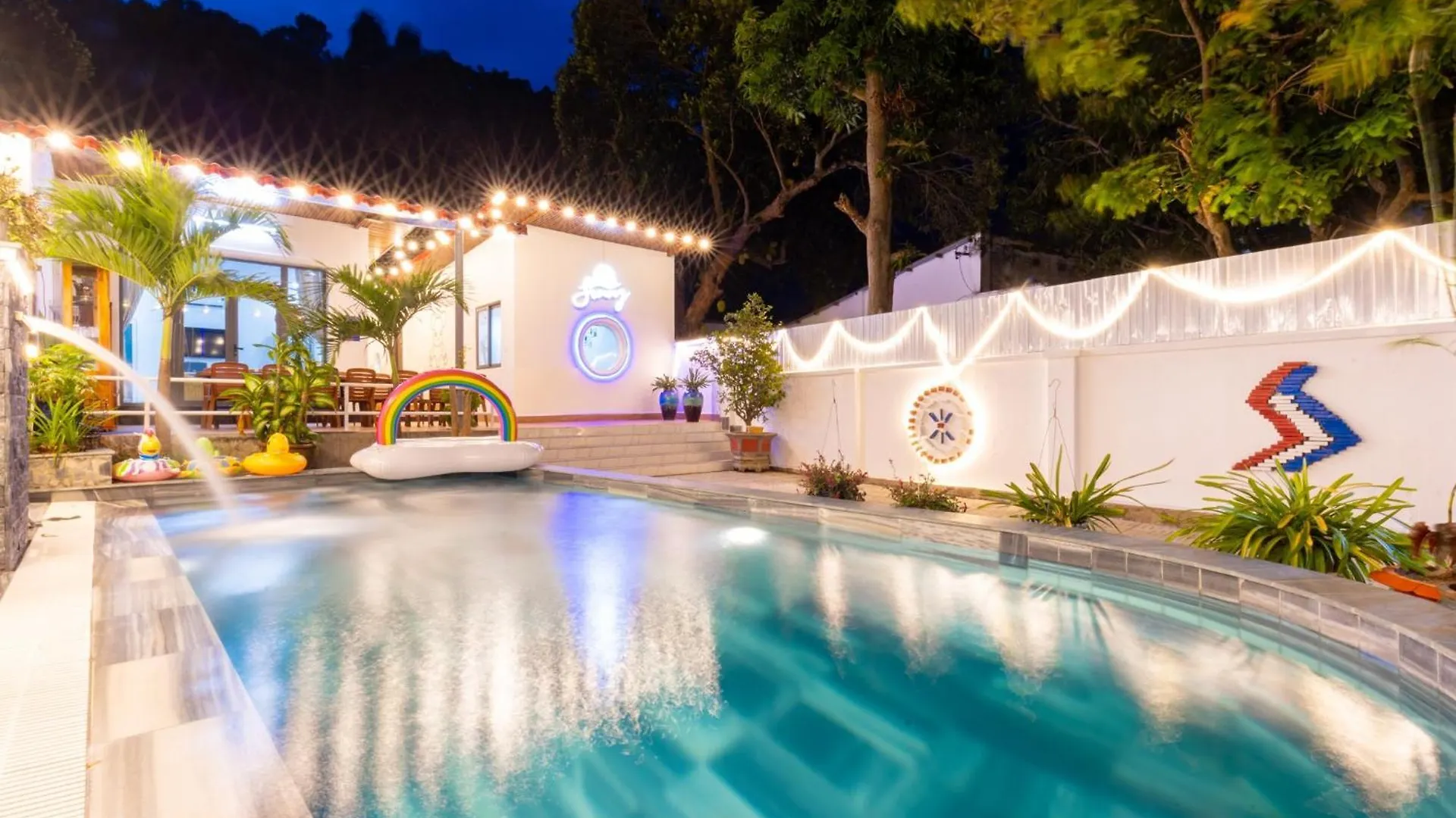 Sunnny Villa Ho Boi San Vuon Gan Bien - San 3 Oto- Full Giai Tri Free Bida - Karaoke Vung Tau